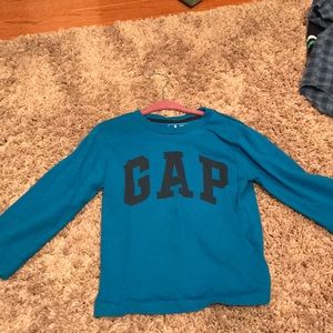 Gap long sleeve tee